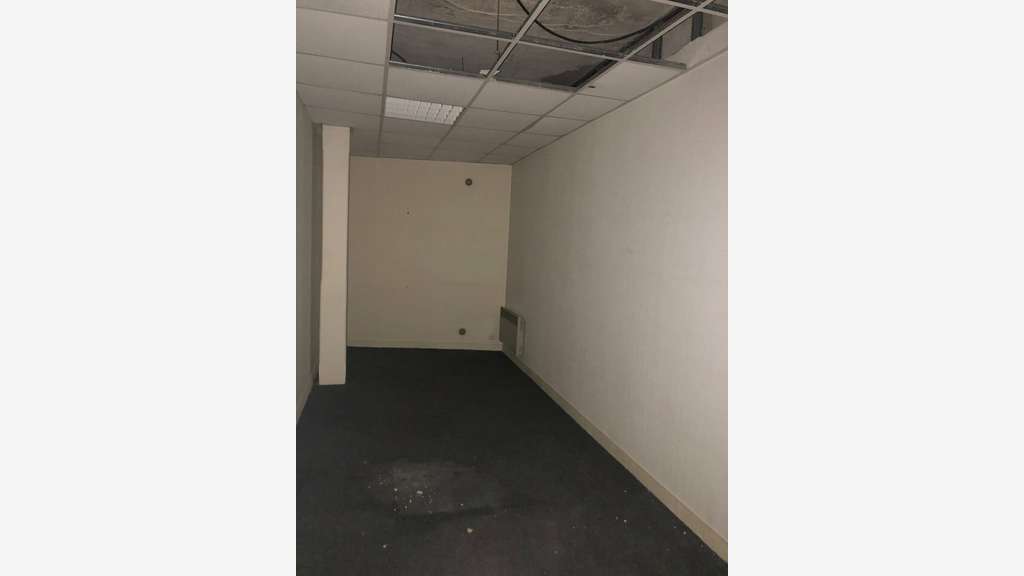 Location local commercial bureaux 231m² à Morlaix