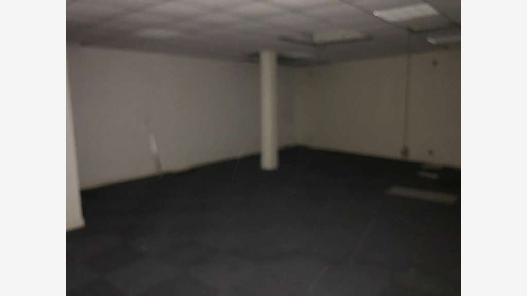 Location local commercial bureaux 231m² à Morlaix