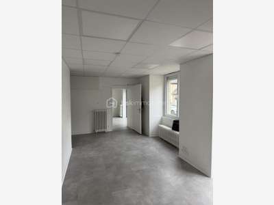 Local commercial composé de 2 cellules - Centre