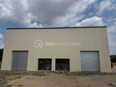 A louer local commercial 250m² en ZA Moulin-Neuf