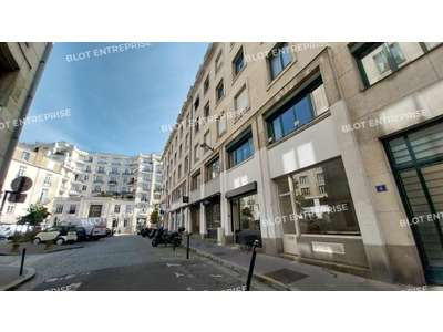 Location Locaux commerciaux - Boutiques à Nantes