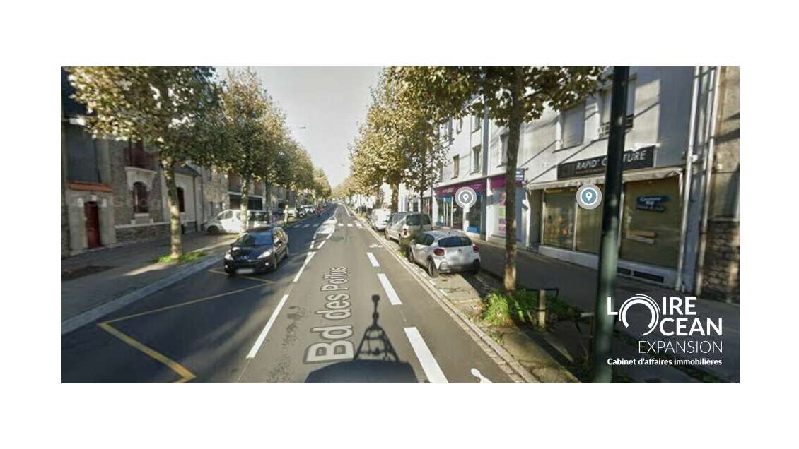 Local commercial d'angle 72m² à louer à Nantes Est