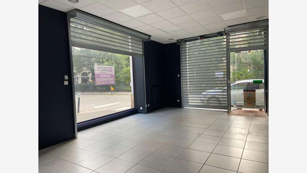Local commercial à louer 90m² à Nantes Graslin