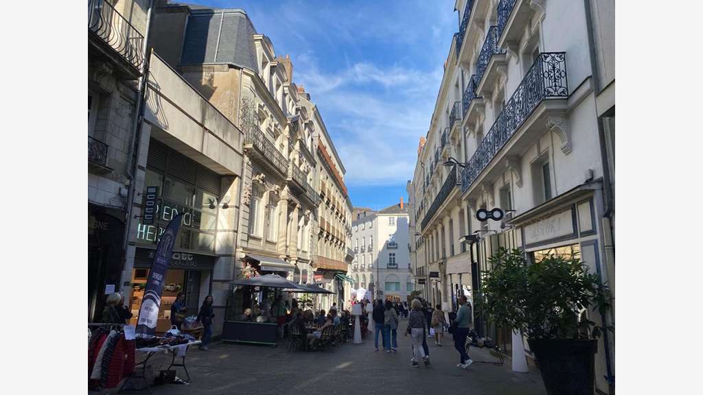 Local commercial 51m² à louer à Nantes Graslin