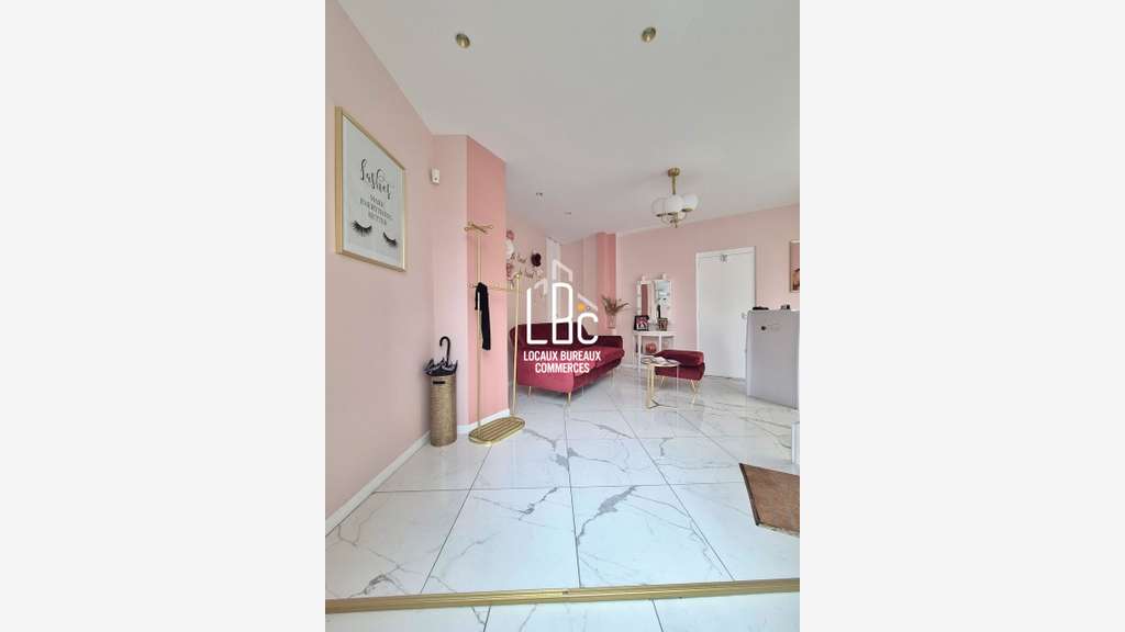 Local commercial 45m² à louer à Nantes Centre 
