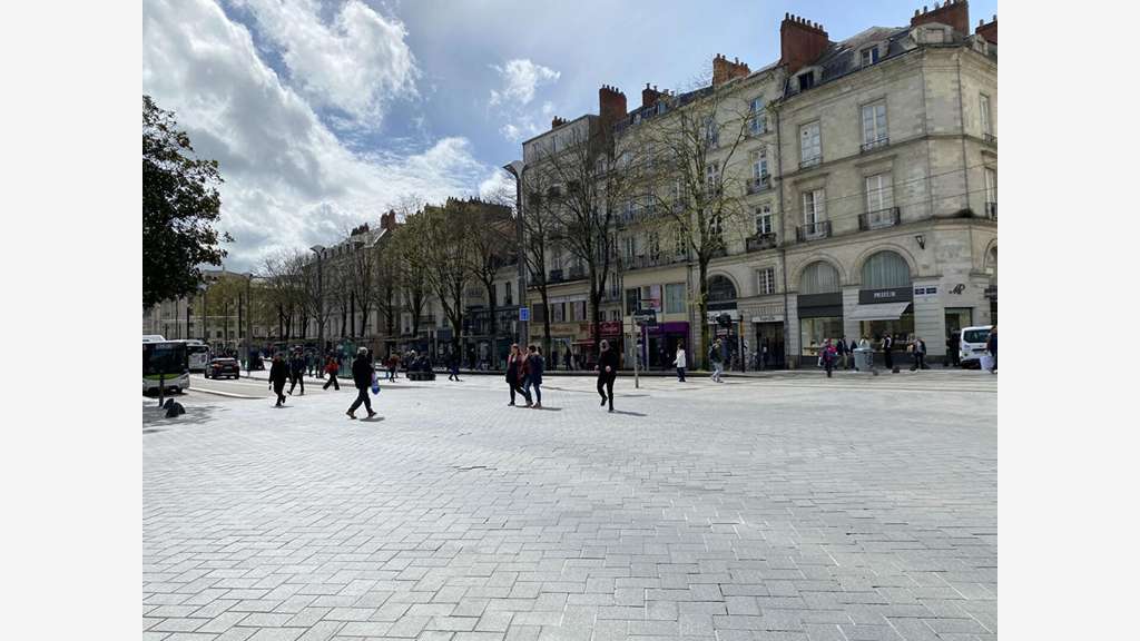 Local commercial 192m² à louer à Nantes Bouffay