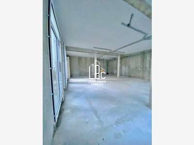 À louer local commercial 116m² Ile de Nantes CHU 