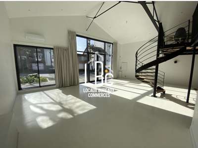 A louer local commercial meublé 95m² à Nantes