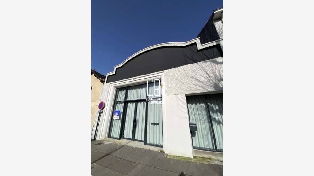 A louer local commercial meublé 95m² à Nantes