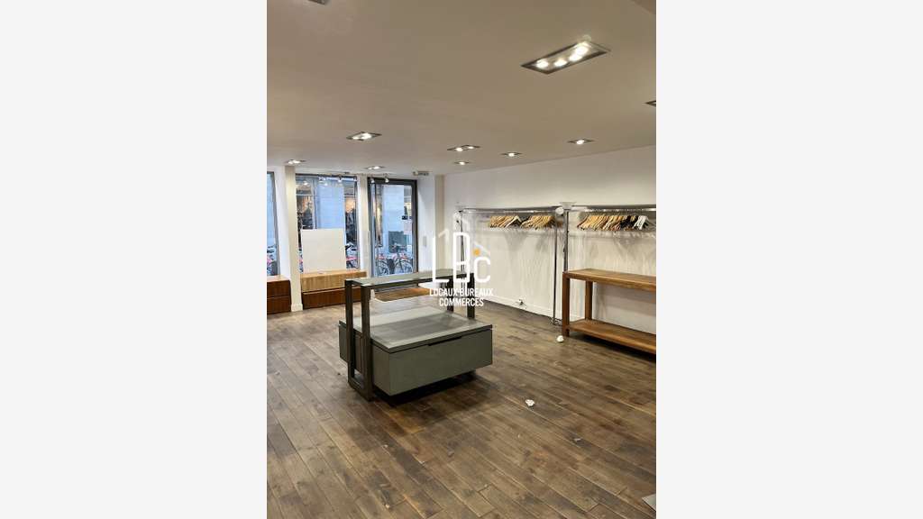 A louer local commercial 94m² Nantes centre-ville