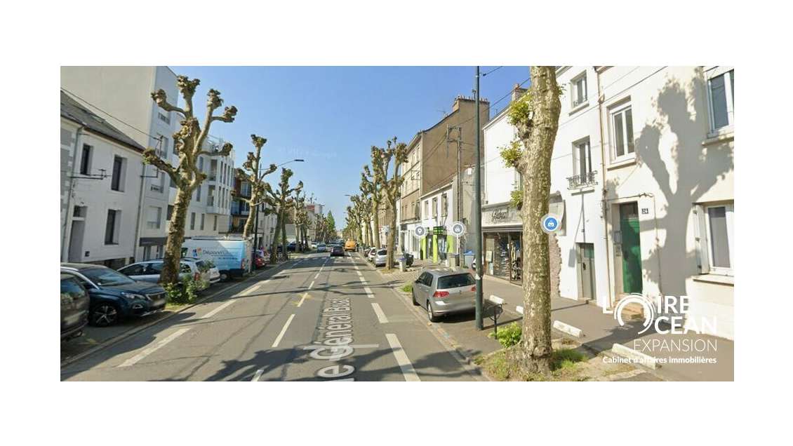 Local commercial 80m² à louer Nantes route Paris