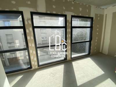 Loue local professionnel 75m² à Nantes Saint-Félix