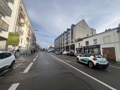 Location Locaux commerciaux - Boutiques à Nantes
