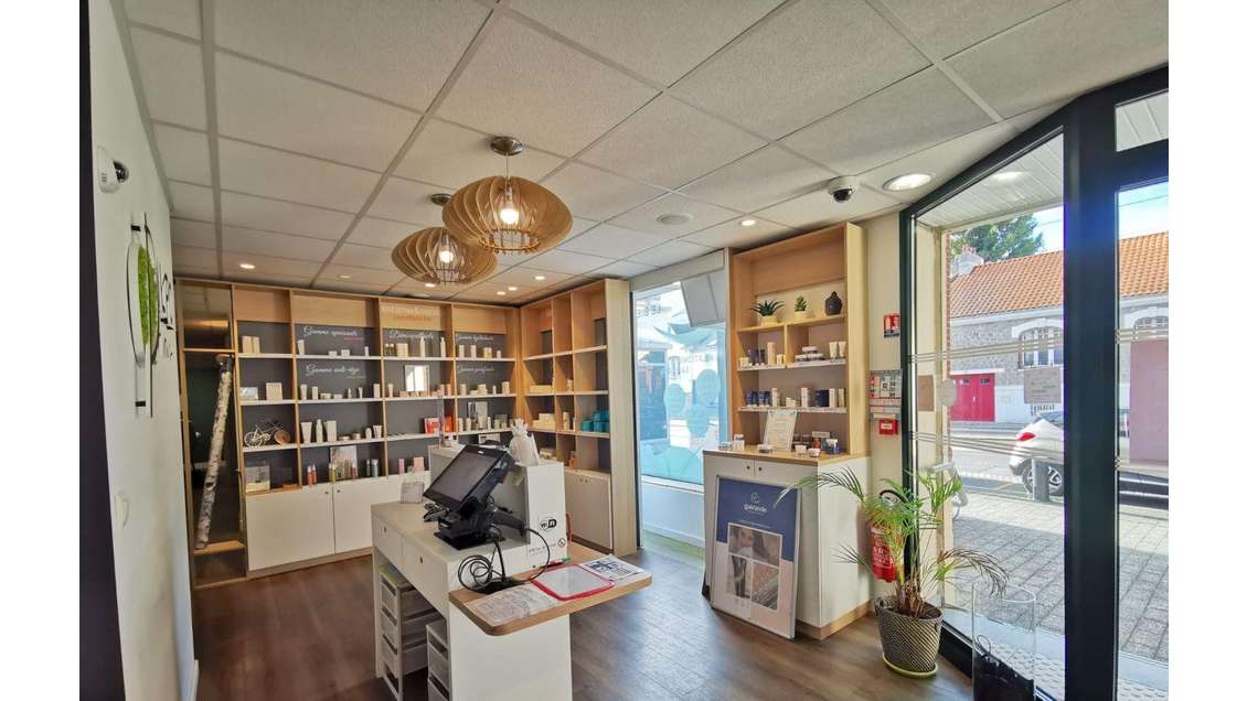 Location murs commerciaux 209m² Nantes Ste Thérèse