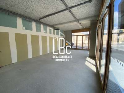A louer local commercial 200m² à Nantes Doulon