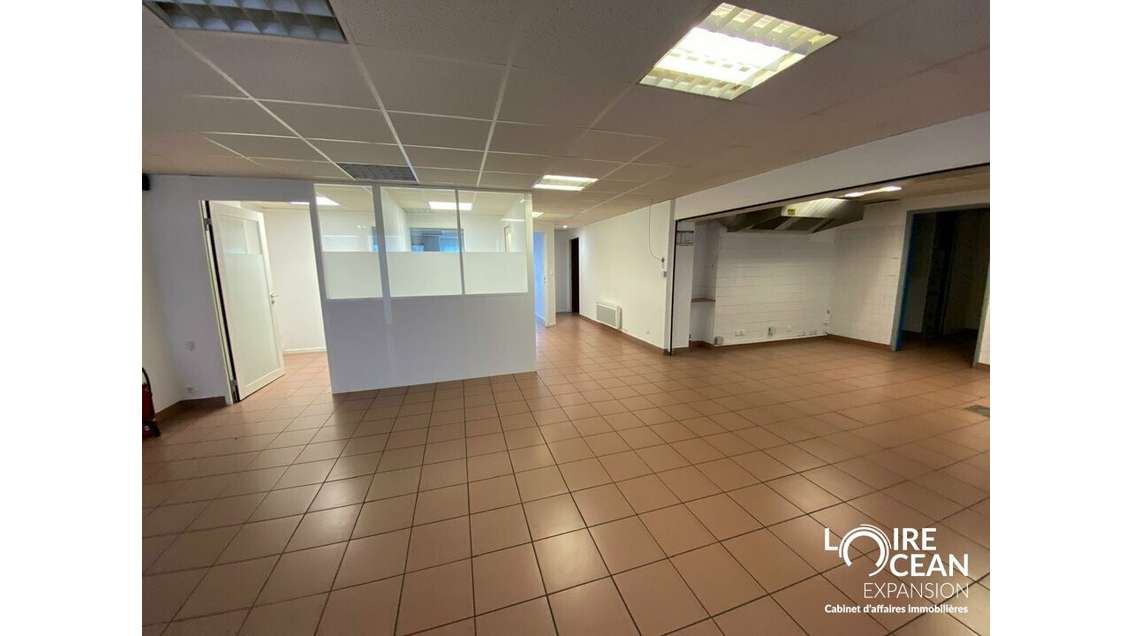 A louer local commercial de 148m² à Nantes Sud
