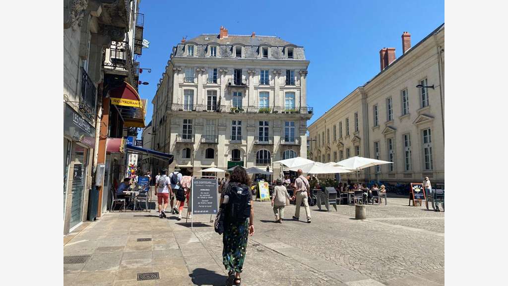 Local commercial à louer 66m² à Nantes centre