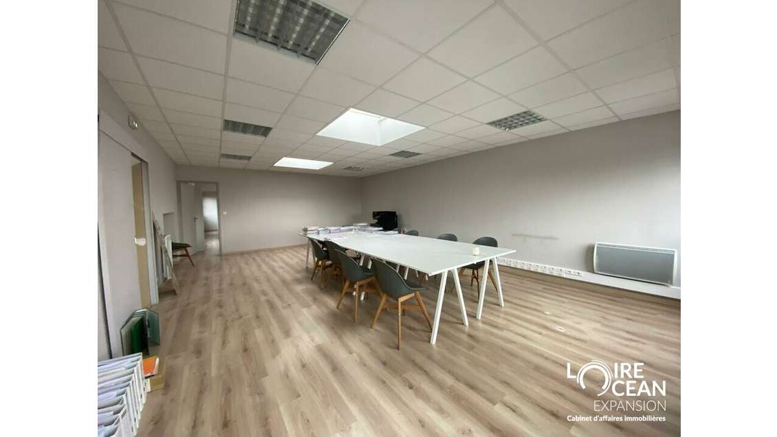 NANTES - LOCAL COMMERCIAL à louer