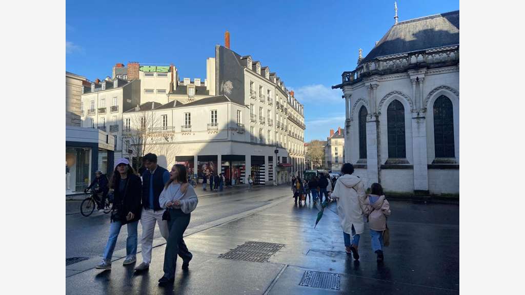 Local commercial 95m² à Nantes Feltre / Calvaire