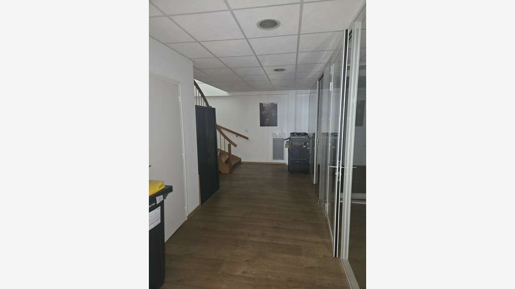 A louer local 110m² emplacement premium à Nantes
