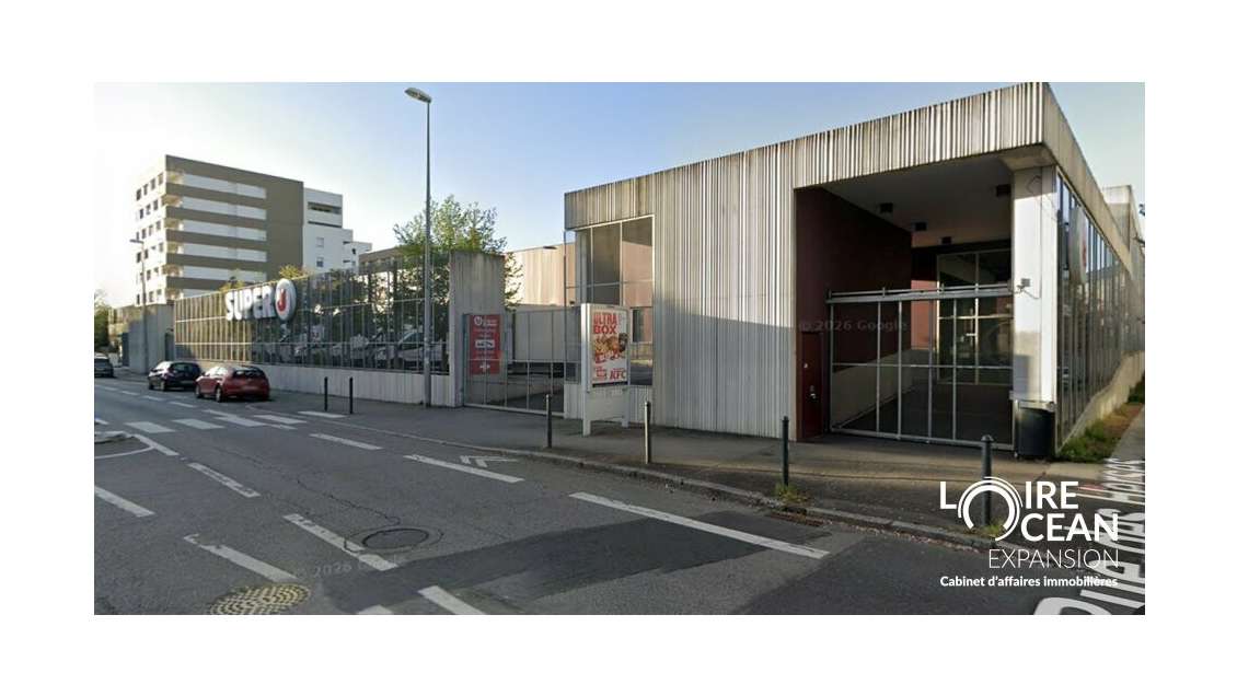 NANTES - LOCAL COMMERCIAL à louer