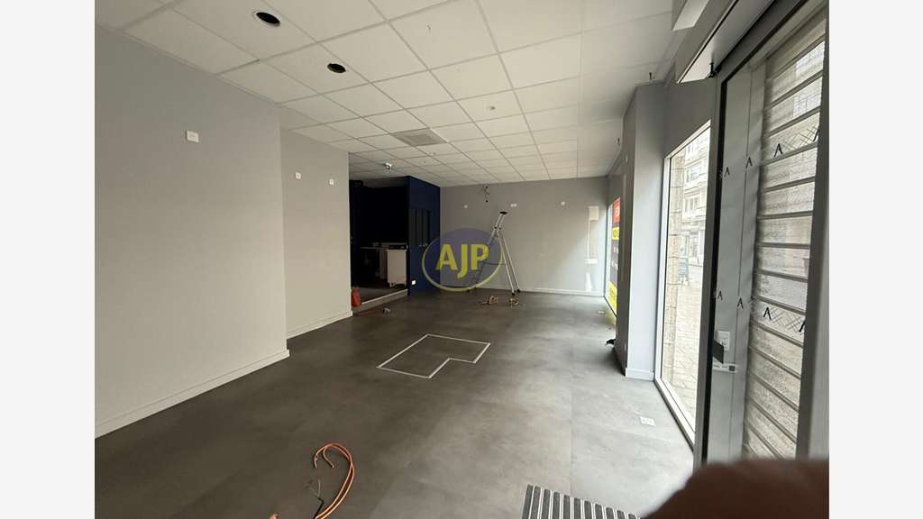 Magasin à louer 52m² Nantes centre Calvaire Bret.
