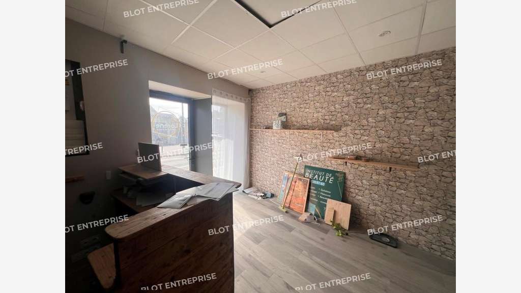 A louer locaux commerciaux 58m² à Nantes Talensac
