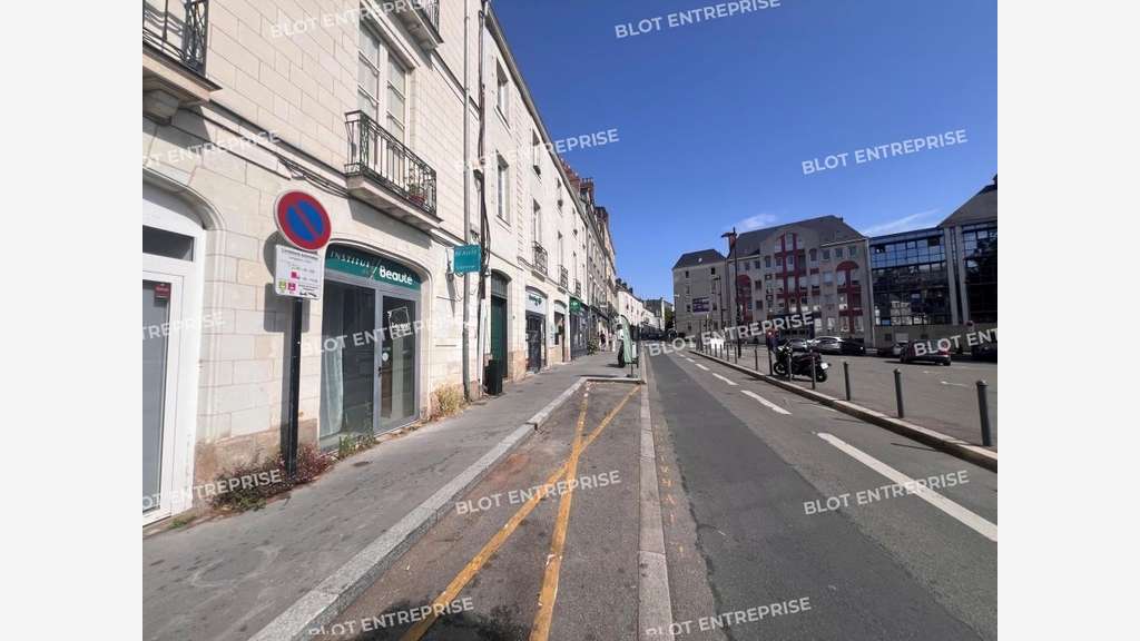 A louer locaux commerciaux 58m² à Nantes Talensac