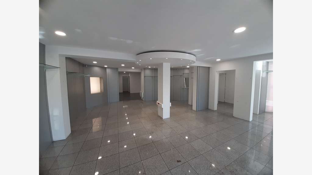 A louer local commercial 120m² à Nantes Mellinet