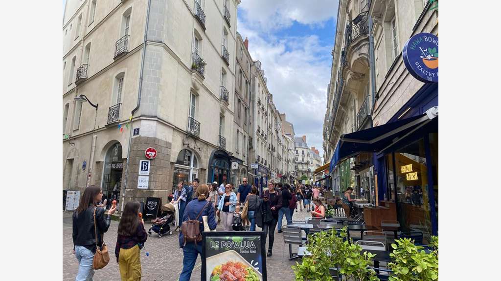 Local à louer 182m² Nantes Rue de Strasbourg