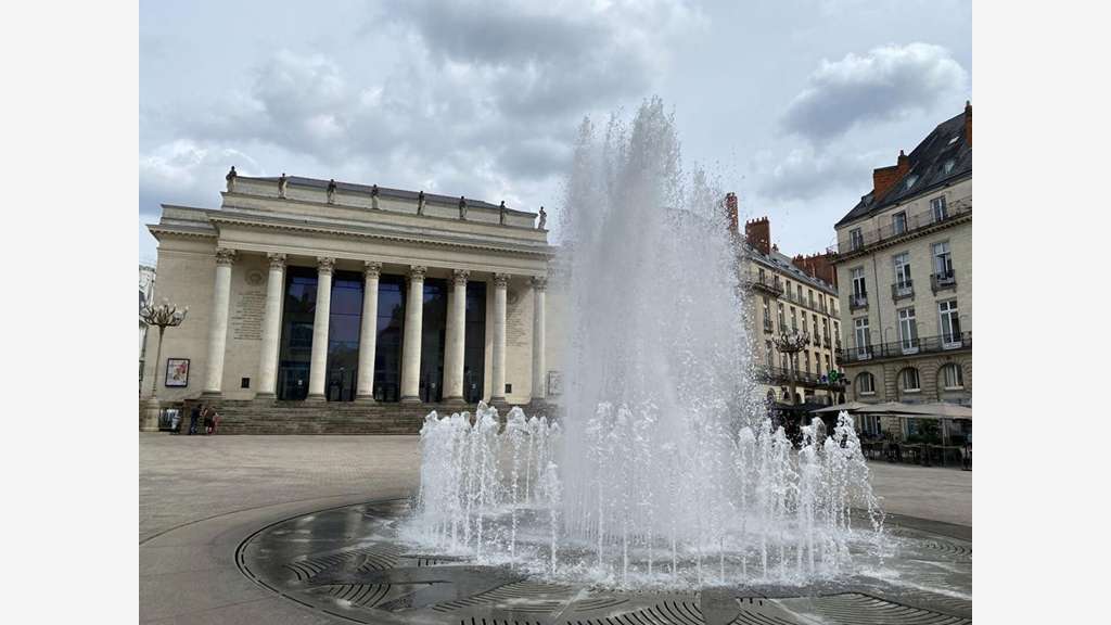 Local commercial à louer 80m² à Nantes centre