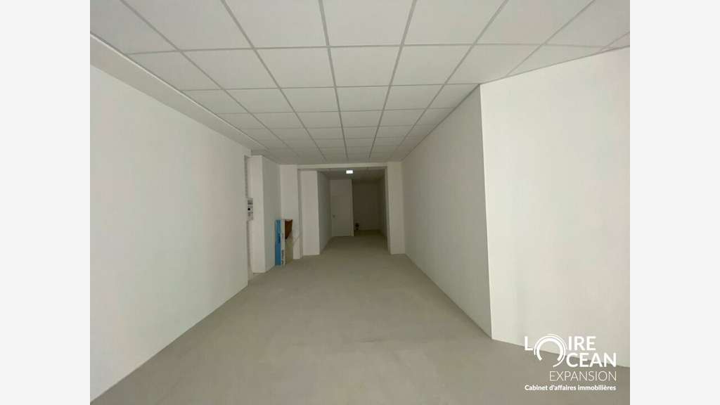 A louer local commercial 73m² à Nantes axe passant