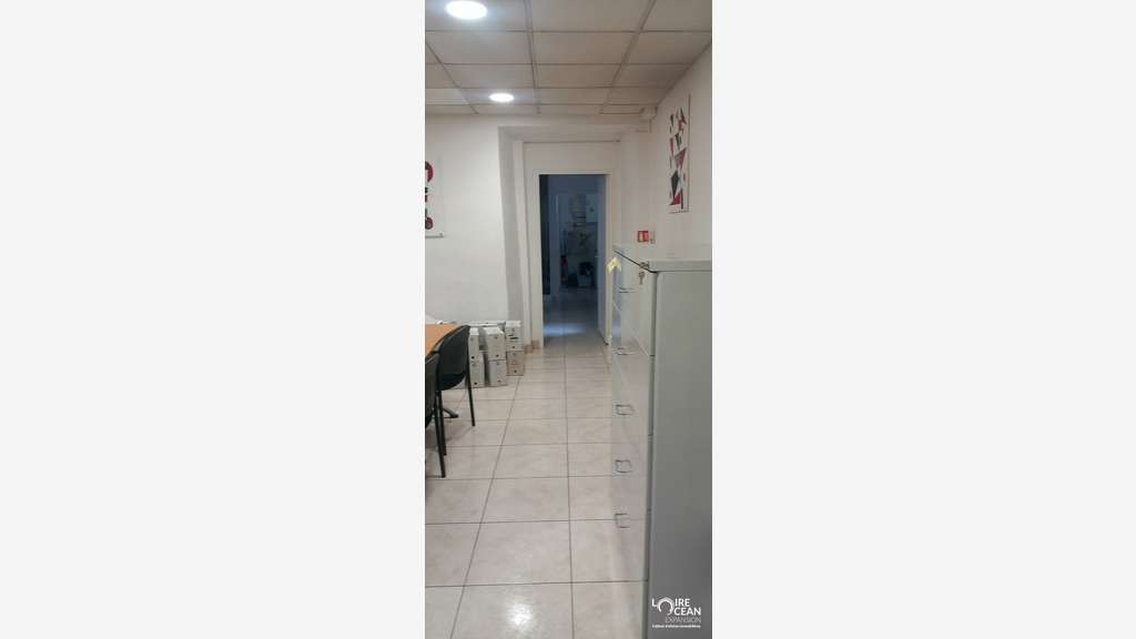 A louer local commercial 80m² à Nantes proche CHU