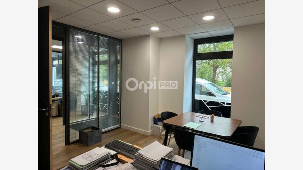 A louer bureaux 134m² Nantes face à la Loire