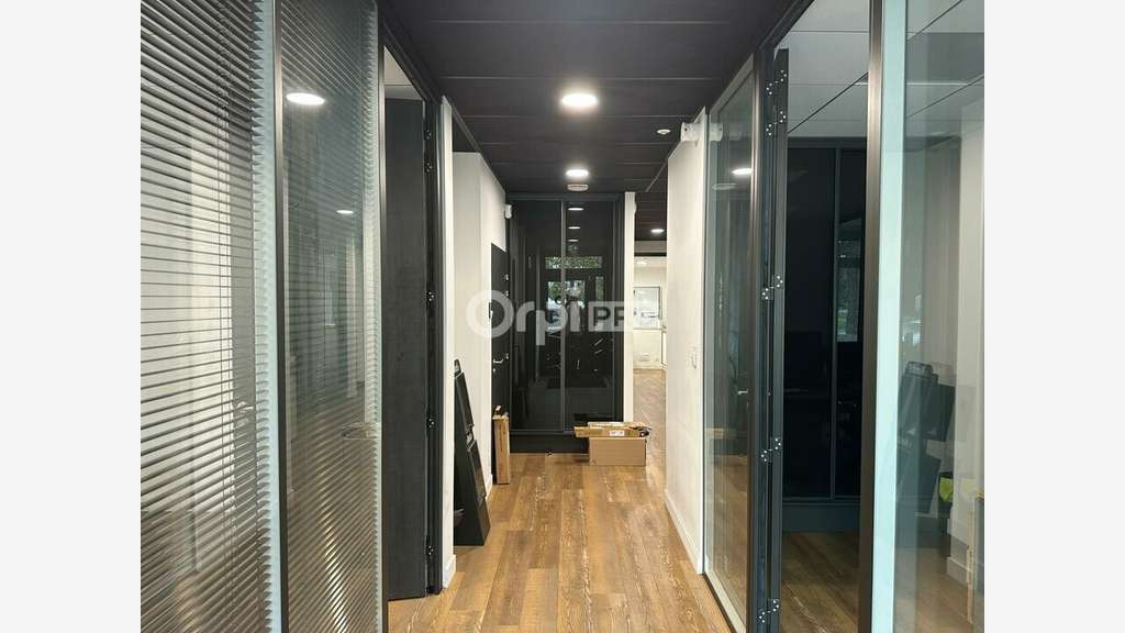 A louer bureaux 134m² Nantes face à la Loire