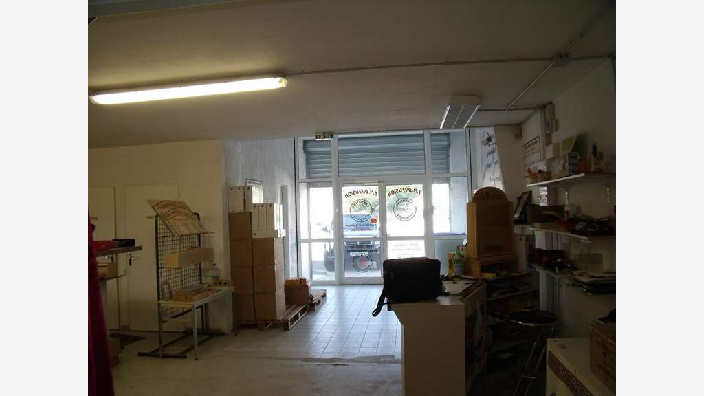 Loue local commercial 240m² à St-Sébastien/Loire