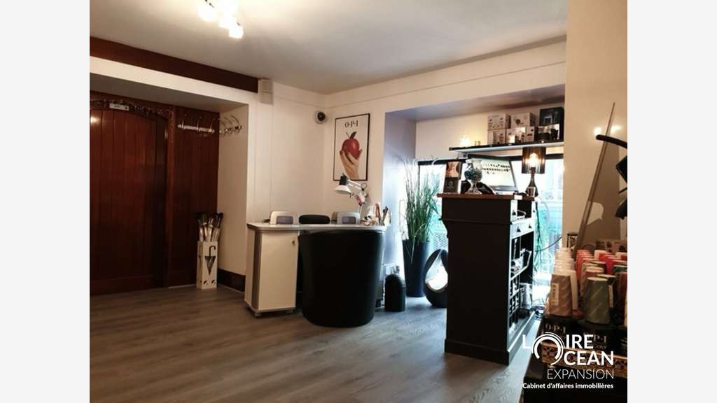 Local commercial de 80m² à louer à Nantes Radisson