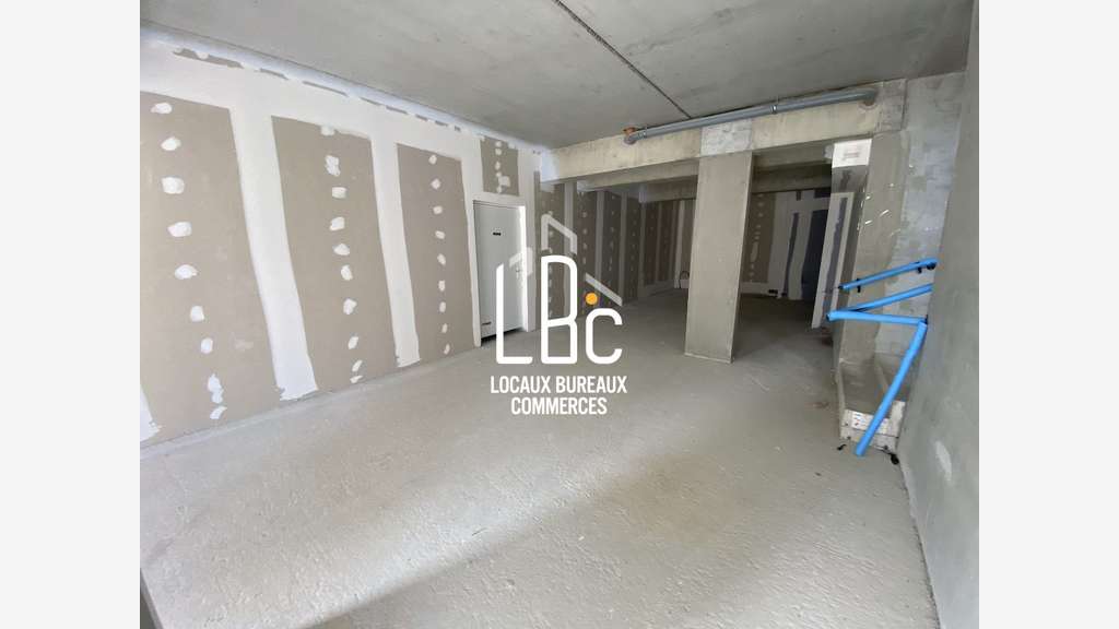 Nantes Saint Félix - Local professionnel 188 m² à 