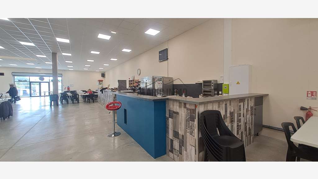 A louer Cellule commerciale 815m² proche Narbonne
