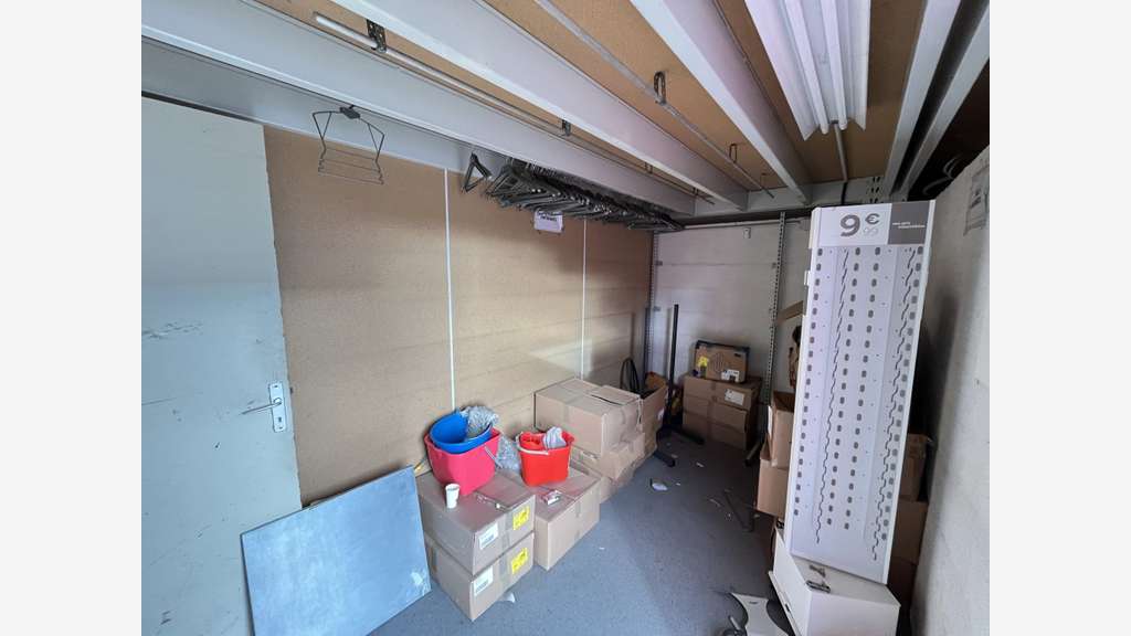 Local d'activité 380m² à louer à Nemours A6 / A77