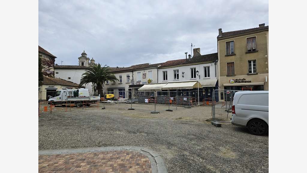 Location local commercial 158m² à Nérac