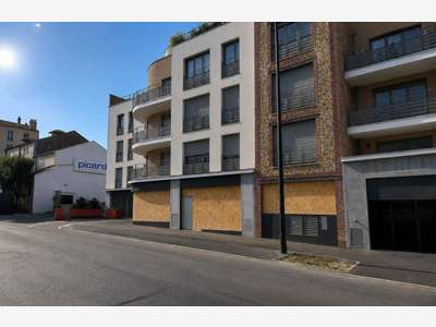 A louer local commercial 105m² à Neuilly-Plaisance