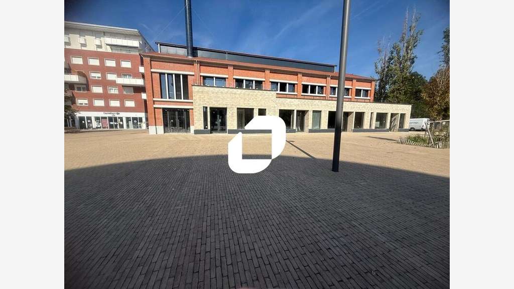 A louer Local commercial 162m² Neuilly sur marne