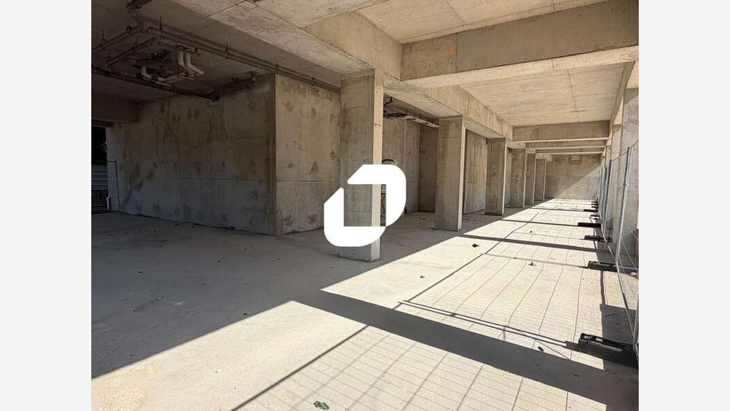 A louer Local commercial 297m² Neuilly sur marne
