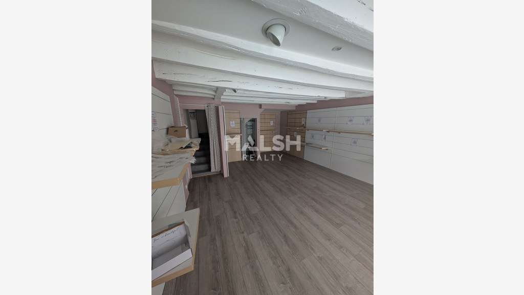 Local commercial 62m² à louer à Neuville sur Saône