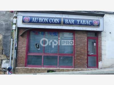 A louer local bar et logement 80m² à Nevers centre