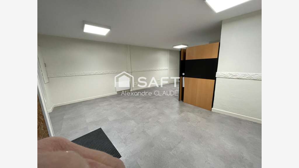 Nevers : local commercial rénové de 57 m²