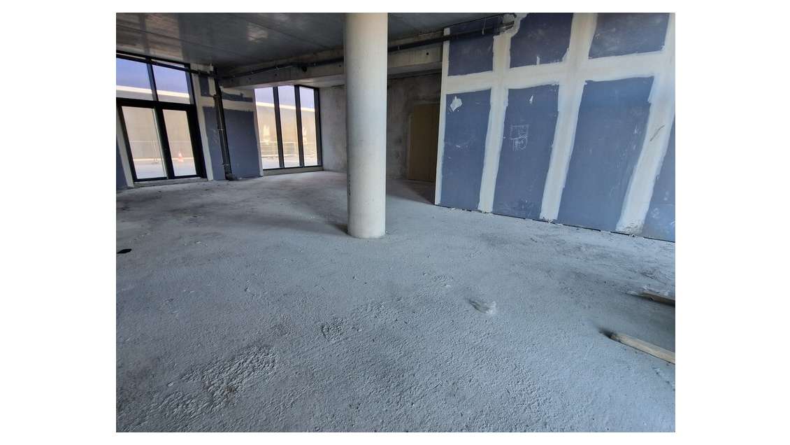 A louer local commercial 50m² à Nice St Isidore