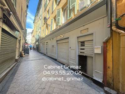 Location avec pas de porte rue Mascoïnat à Nice