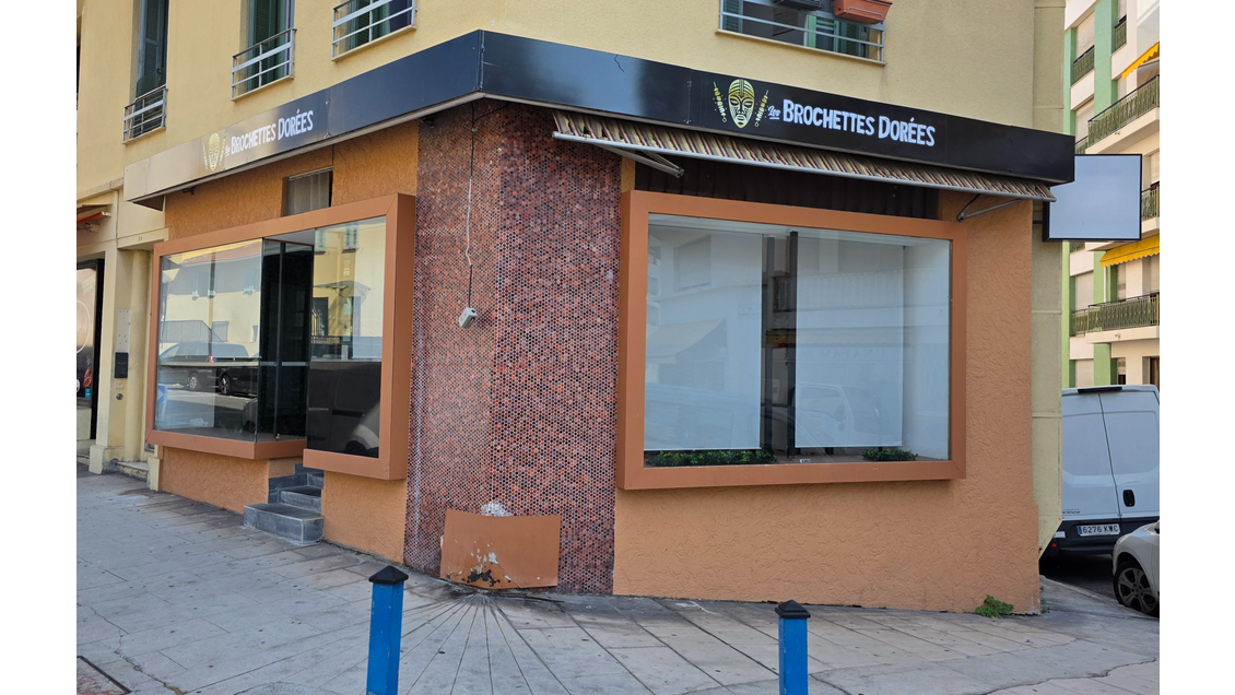 Local d'angle à louer 102m² à Nice Caffarelli